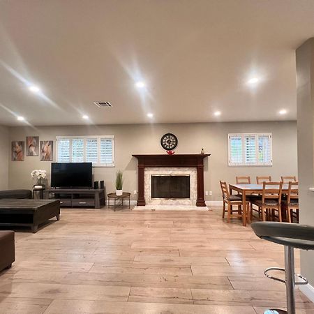11640 Gothic Avenue Βίλα Λος Άντζελες Εξωτερικό φωτογραφία