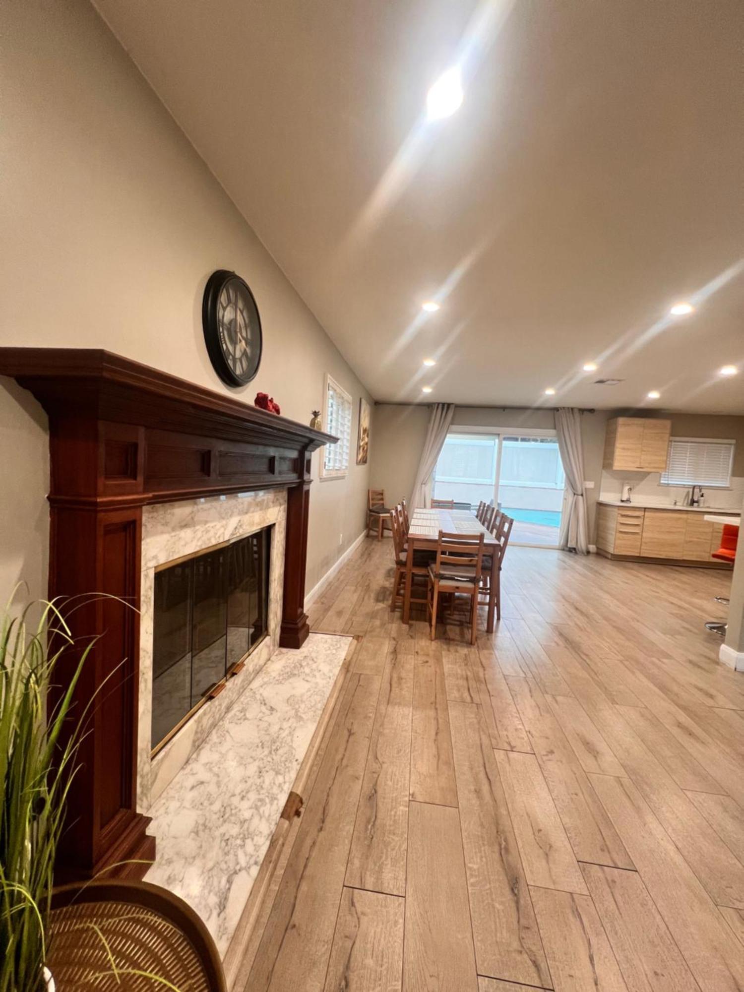 11640 Gothic Avenue Βίλα Λος Άντζελες Εξωτερικό φωτογραφία