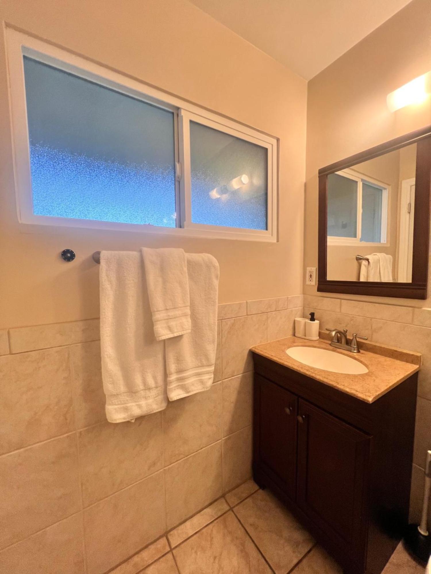 11640 Gothic Avenue Βίλα Λος Άντζελες Εξωτερικό φωτογραφία