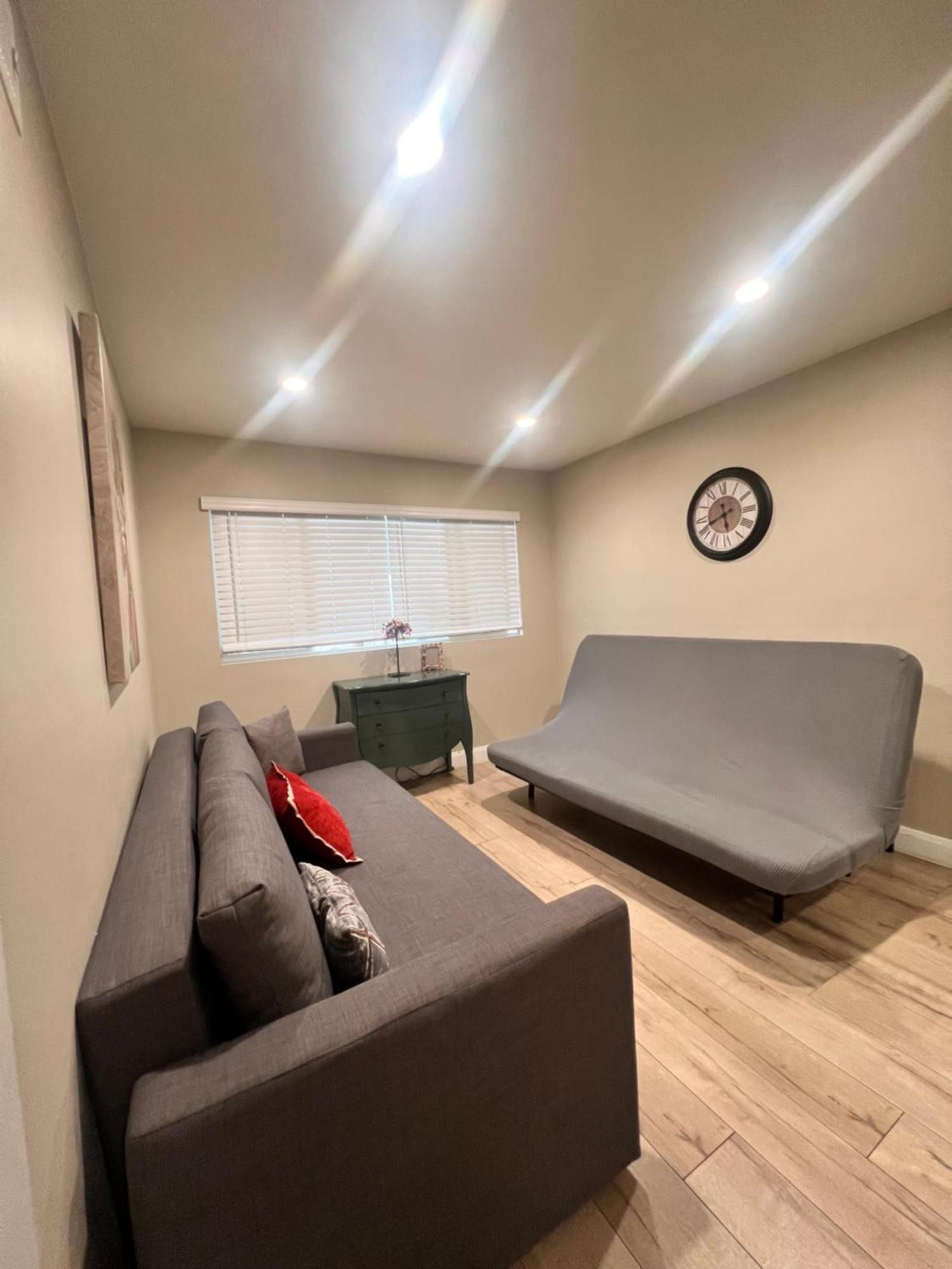 11640 Gothic Avenue Βίλα Λος Άντζελες Εξωτερικό φωτογραφία