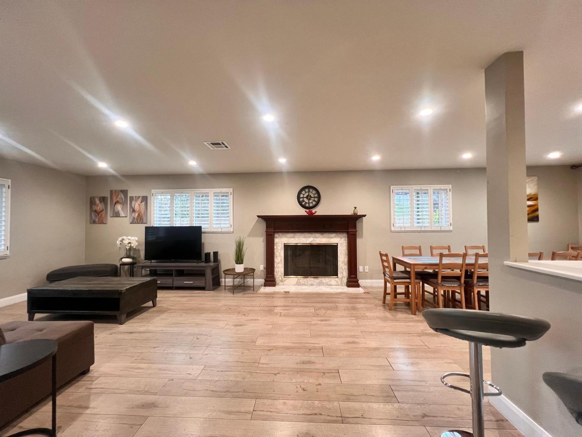 11640 Gothic Avenue Βίλα Λος Άντζελες Εξωτερικό φωτογραφία